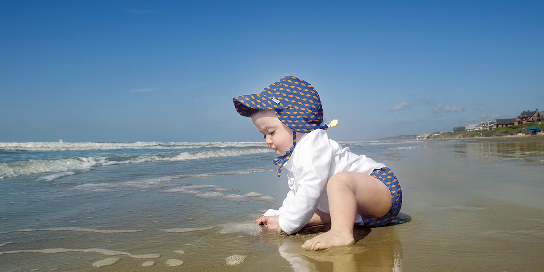 roupa infantil com proteção solar